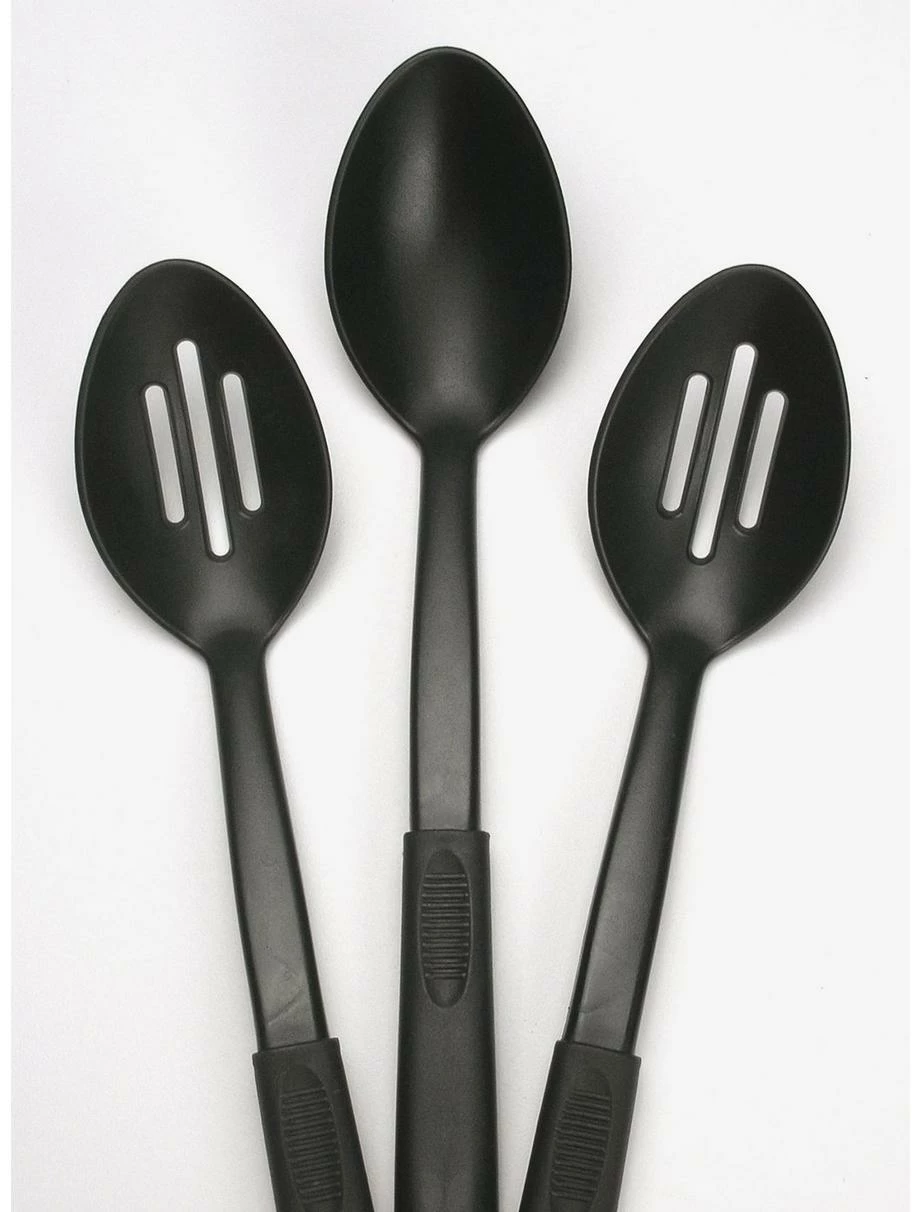 Kitchen Friends Triple 2.5 Quart Buffet Server - Image 6