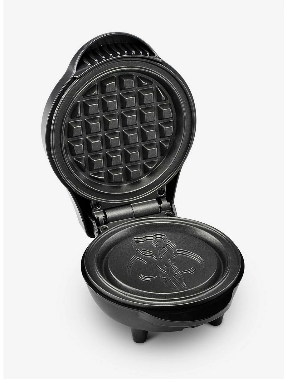 Kitchen Star Wars The Mandalorian Mythosaur Mini Waffle Maker - Image 2